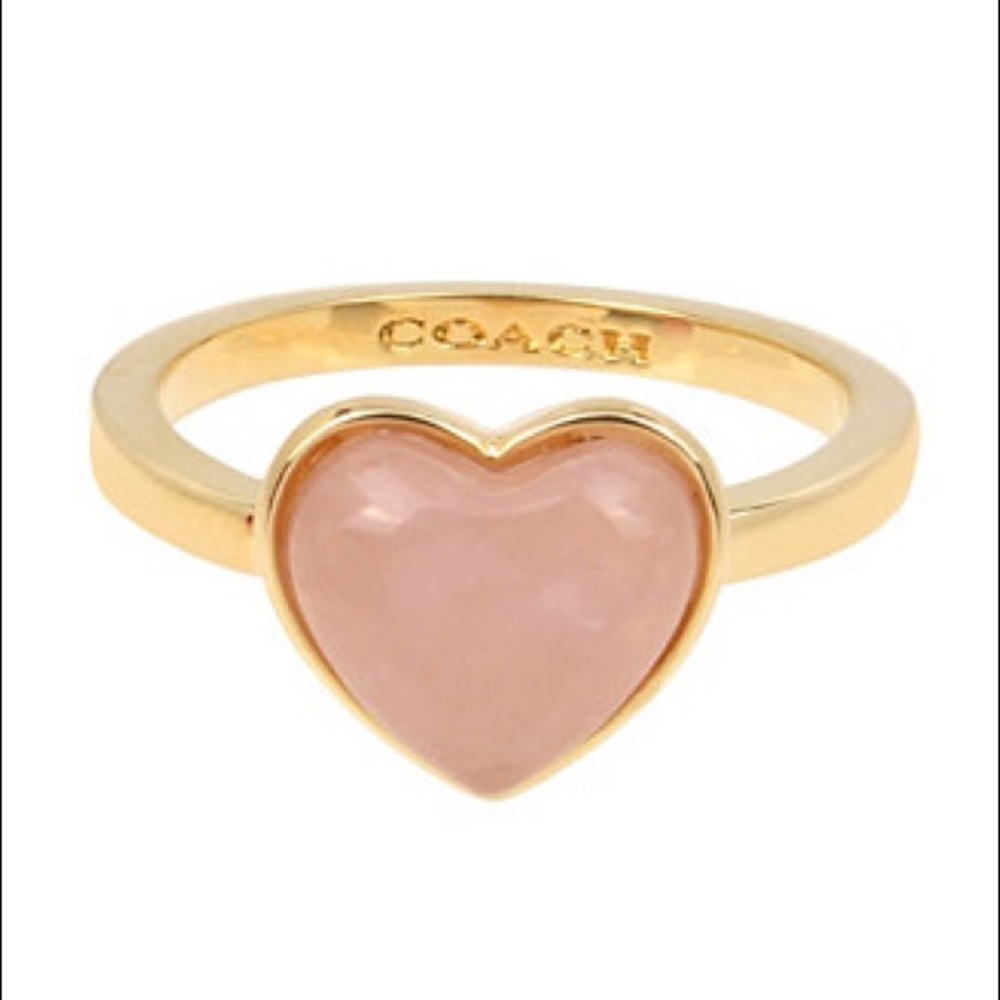 Can you imagine this COACH Ring on your hand?
Only 1 Piece!